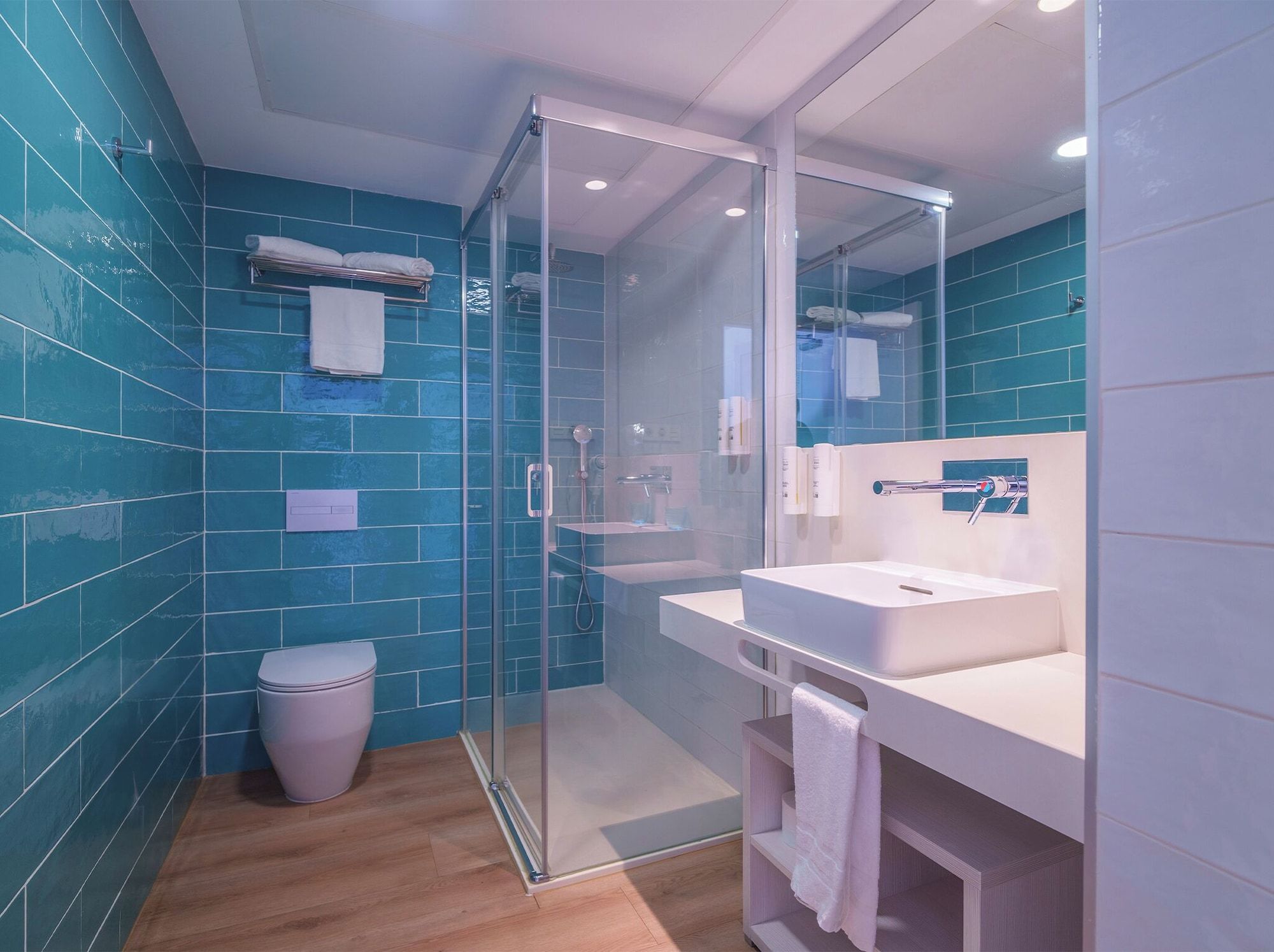 Spirit Hotel Benalmadena Beach - בנאלמדנה - חדר רחצה