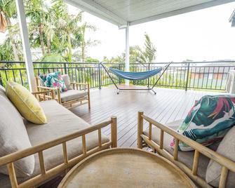 Long Jetty Beach House - Long Jetty - Balcony