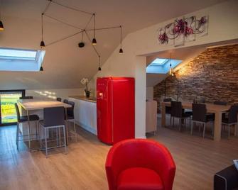 L'Ôrchidée, apartment for 4 to 6 people close to Durbuy - Clavier - Sala de estar