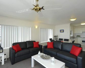 Sundeck Unit 9 51 Ronald Avenue - Shoal Bay - Pokój dzienny