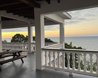 Casa De Arte, Roatan - Beachside Bliss - Oak Ridge - Ban công
