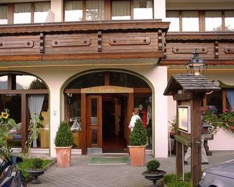 Hotel und Naturhaus Bellevue - Seelisberg - Bâtiment