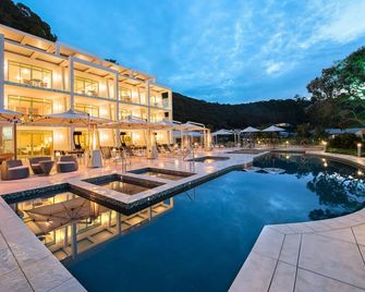 Paihia Beach Resort & Spa Hotel - Paihia - Piscina