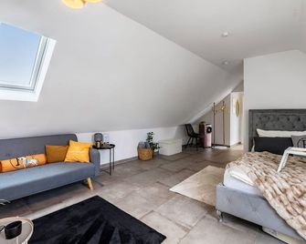 Deluxe Apartment - Duisburg - Living room