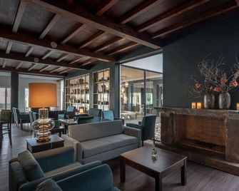 سينهورا دا روزا تراديشن آند نيتشر هوتل - بونتا ديلغادا - ردهة