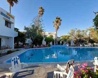 Oasis Hotel Bungalows Rodos - Afantou - Басейн