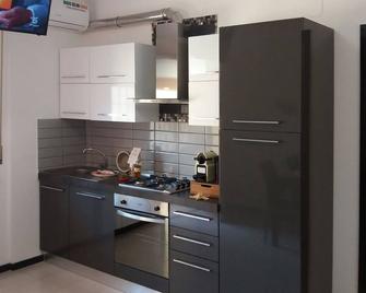 Lubar Alba Adriatica Holiday Homes - Alba Adriatica - Kitchen