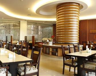 Kedaton Hotel - Bandung - Restaurant