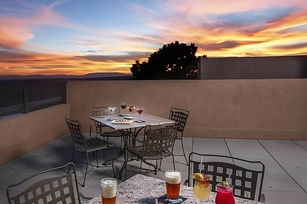 Everything You Need For The Perfect Vacation! Pets Allowed, Free Parking, Lounge - Cortez - Balkong
