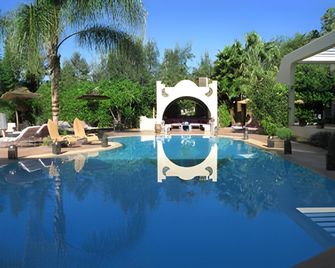 فيلا رياضنا أغادير - أغادير - حوض السباحة