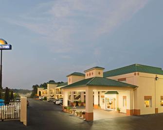 Days Inn by Wyndham Greenville - Greenville - Edificio