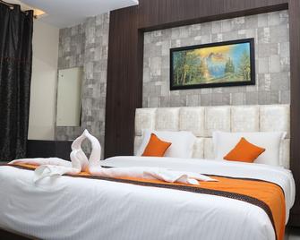 Hotel Vinayak - Katihar - Bedroom