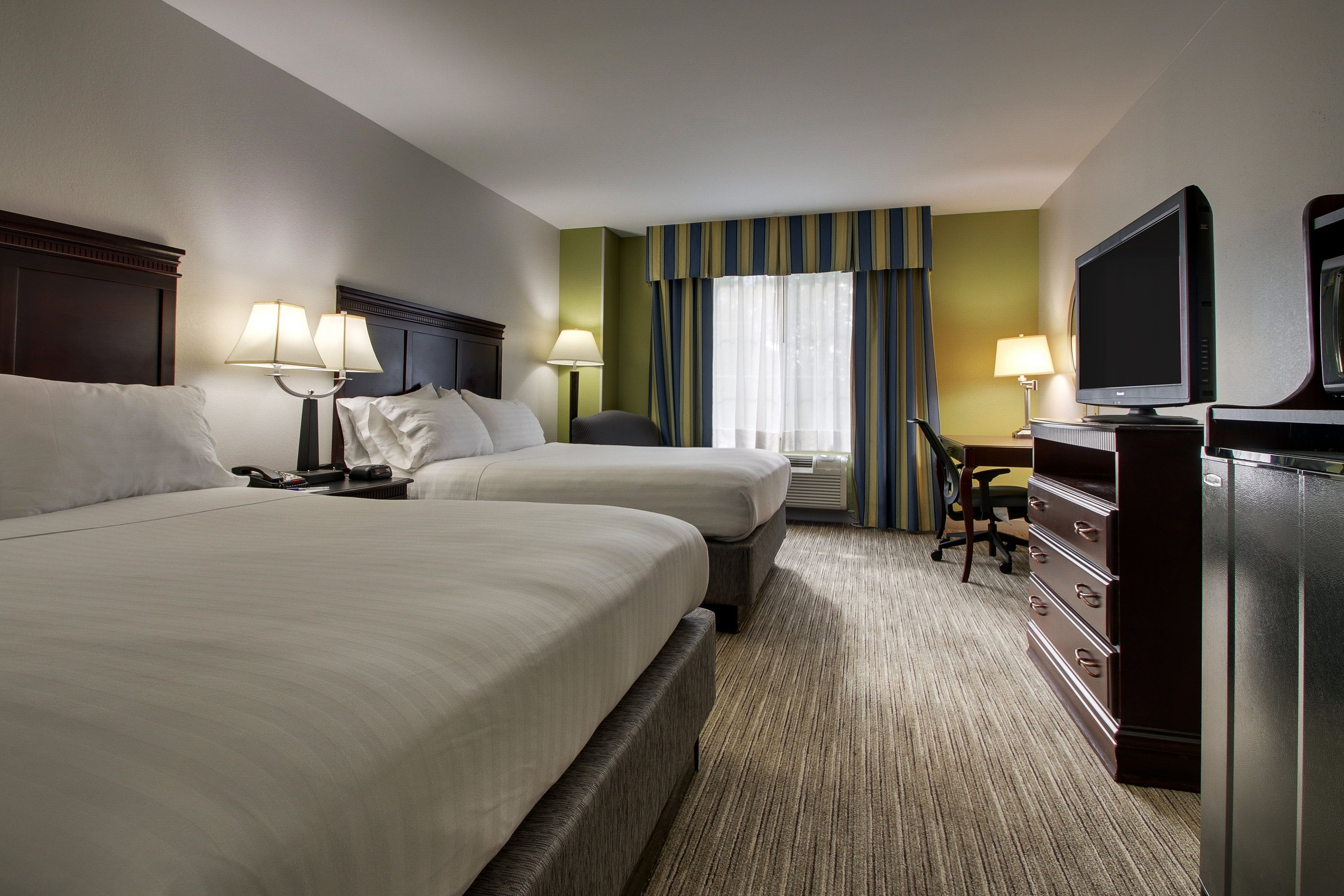 Holiday Inn Express & Suites Middleboro Raynham By IHG