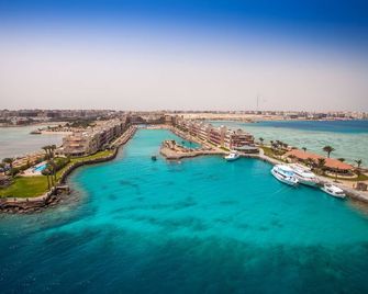 منتجع وسبا صني دايز إل بالاسيو - الغردقة