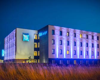 ibis budget Troyes Est - Saint-Parres-aux-Tertres - Edificio