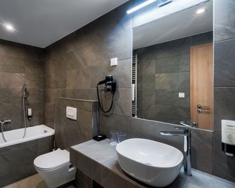 Hunguest Hotel Helios - Heviz - Casa de banho