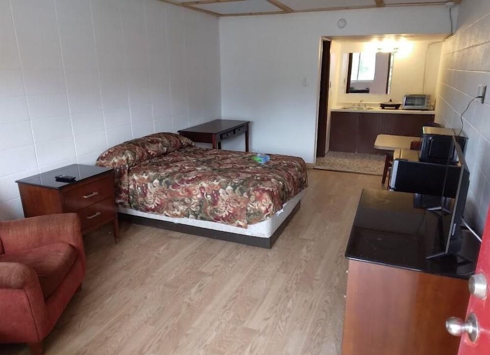 Saint Roberts Town and Village Motel - סנט רוברט - חדר שינה