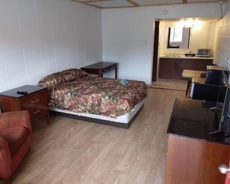 Saint Roberts Town and Village Motel - סנט רוברט - חדר שינה