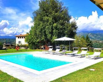 3 bed 2 bath house, private pool, wonderful gardens, walk restaurant, WIFI - Gallicano - Piscina