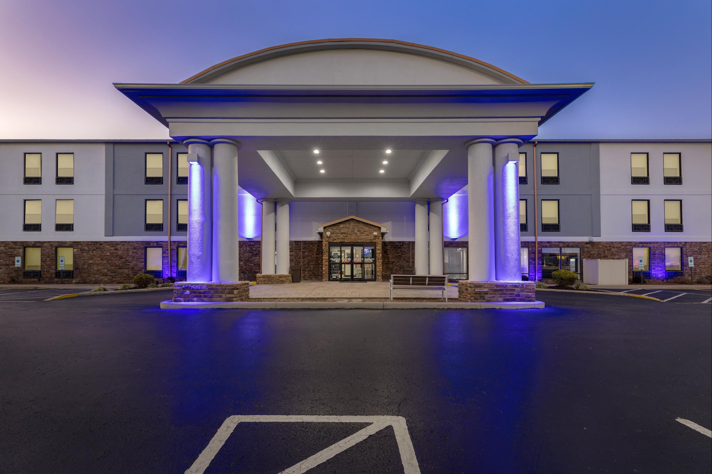 Holiday Inn Express Chillicothe East By IHG - Chillicothe - Gebäude