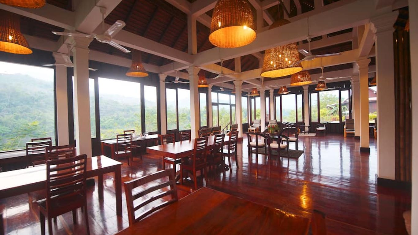 Nam Ou Riverside Resort