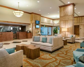 DoubleTree by Hilton Philadelphia Airport - Filadelfia - Lobby