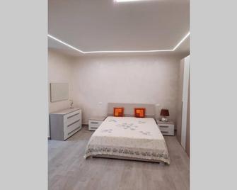 Chez Lulù - Barletta - Camera da letto