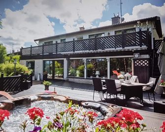 Rosen Hill - Alafors - Patio