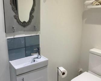 Brand new apartment in Knutsford - Knutsford - Bathroom