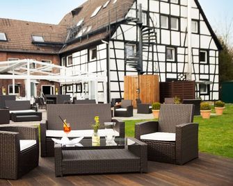 Hotel der Lennhof - Dortmund - Hàng hiên
