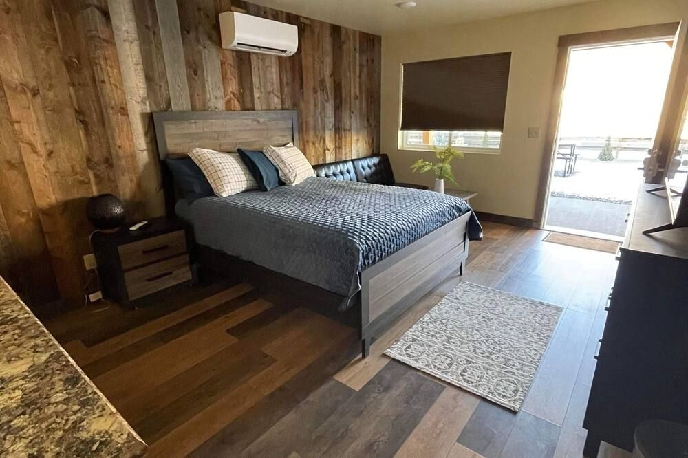 Rhodopa Lodge at Yellowstone - Gardiner