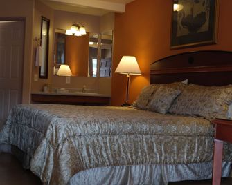 Coast Inn and Spa - פורט בראג - חדר שינה