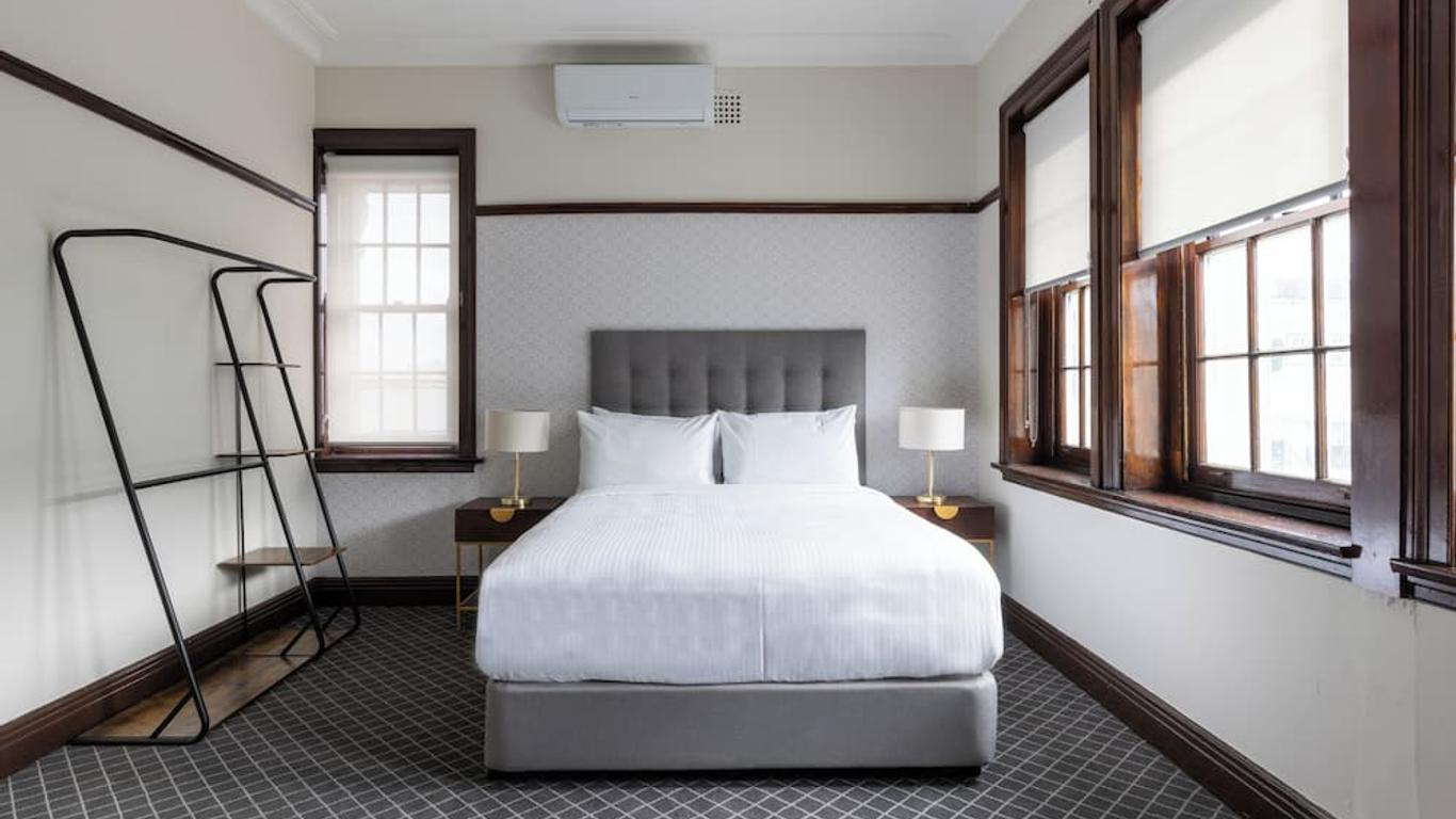 Southern Cross Hotel