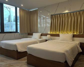 Dong Phuong Hotel - Bao Loc - Bedroom