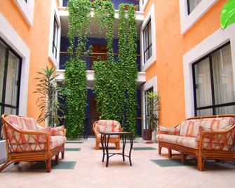Hotel Oaxaca Dorado - Oaxaca de Juárez - Uteplats