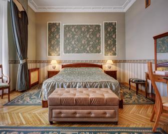 Peking Hotel - Moscow - Bedroom