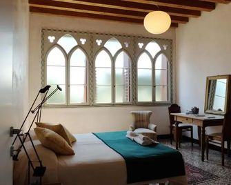 일 셀레제 - 몬티셀로 콘데 오토