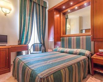 Raeli Hotel Lux - Rome
