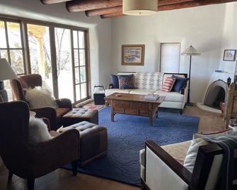 Historic Taos Adobe Overlooking Lush Valley - Ranchos de Taos - Living room