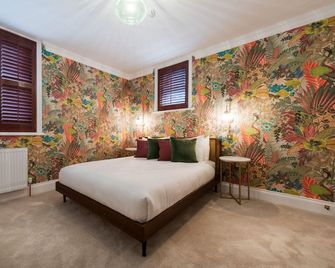The Clarence Boutique Rooms - Портсмут