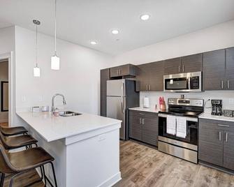 King Bed- 1bed/1bath- In The Heart Of Broad Ripple - Indianapolis - Cuisine