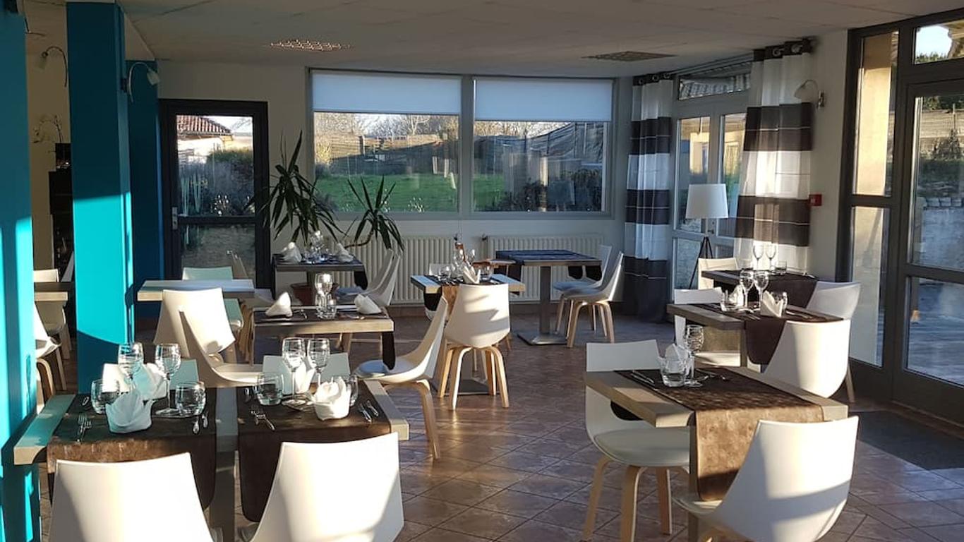 هوتل لا هاي دي فينيه