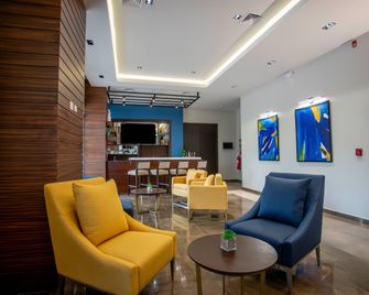 Comfort Inn Tegucigalpa - Tegucigalpa - Bar