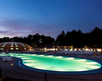 Hu Birkelt Village - Luxembourg - Pool