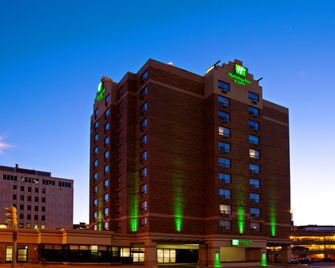 Holiday Inn & Suites Winnipeg-Downtown By IHG - Winnipeg - Building