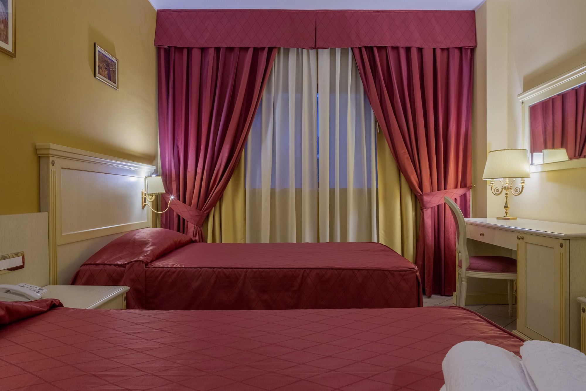 Hotel San Michele - מילאצו - חדר שינה