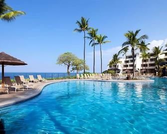It's time for another adventure! Dining, Drive to Hawaii Gateway Energy Center - Kailua-Kona - Uima-allas