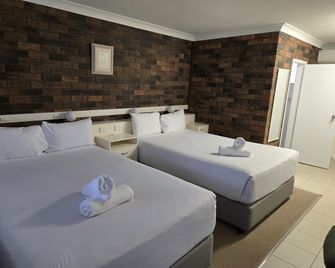 Best Western Parkside Motor Inn - Coffs Harbour - Phòng ngủ