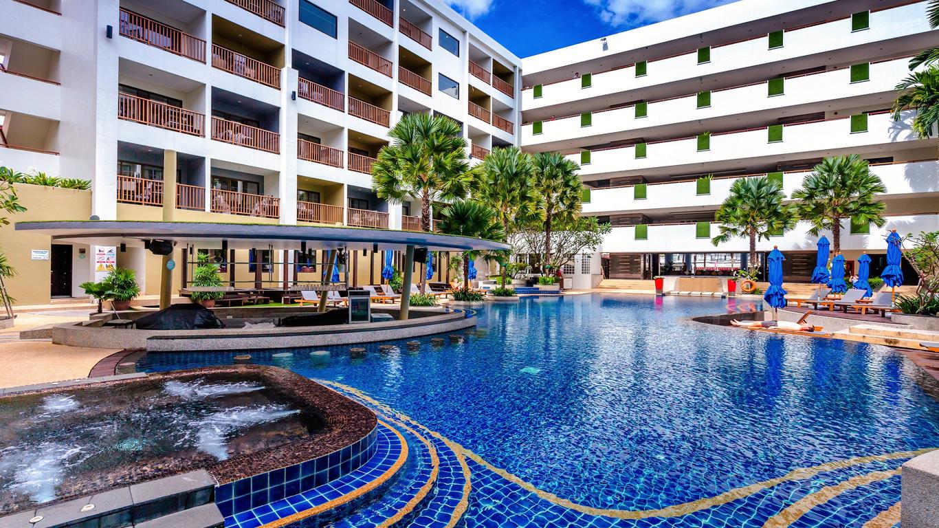 Deevana Plaza Phuket (Sha Plus+)