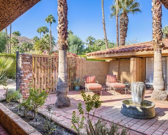 Old Las Palmas Perfection- Spacious 3 Bed, 3 Bath Beautiful Home - Palm Springs - Patio